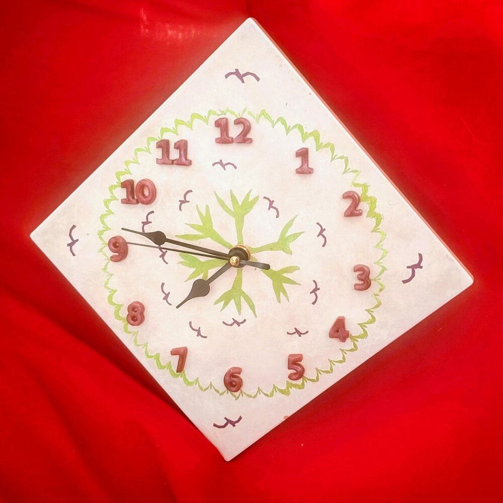Seagull island clock